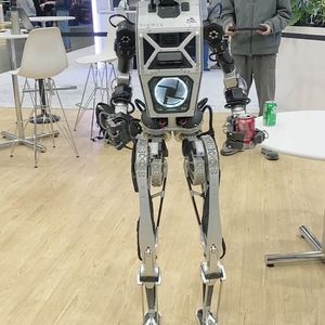 Le robot humanoïde Themis en action lors du 3DEXPERIENCE WORLD 2026 à Houston.(Source :  Marina Hofstetter)