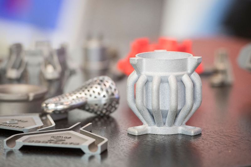 Das Forum wurde von einer Tischmesse begleitet, an der die Besucher über die neuesten Innovationen informiert wurden. (Thomas Entzeroth)