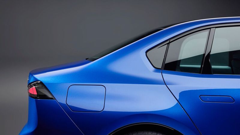 Der typische Knick in der C-Säule bleibt bestehen. (Bild: BMW)