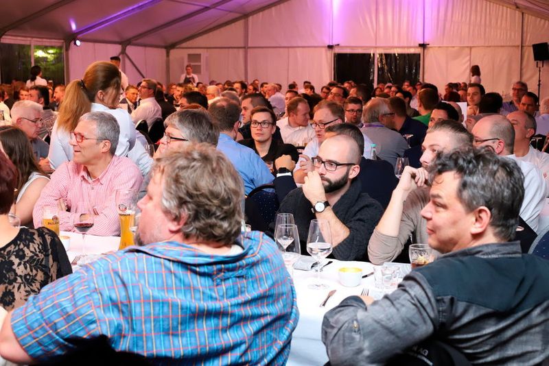 Auf der Abendveranstaltung in Bad Oeynhausen wurden die Gäste wie jedes Jahr wieder verwöhnt. (Wortmann)