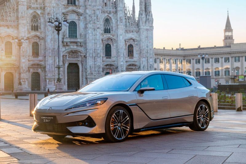 Der Z9GT feiert im Rahmen der Mailänder Design Week sein Europadebüt. (Bild: Denza)