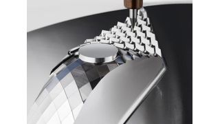 What is the current state of tool and mould making in the USA? This question is answered in the adjacent article, which also highlights trends and challenges in this US industry. Ultimately, the events are also having an impact in Europe. (Source: Chosethebest)