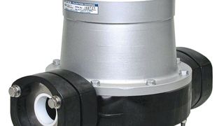 Der Yamada Pulsationsdämpfer der Serie AD soll das Flussverhalten in Rohrleitungen verbessern. (Bibus GmbH)