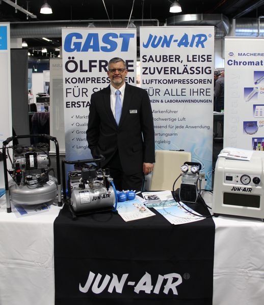 Von A bis Z: Die Aussteller der Lab-Supply Wien vom 19. März 2019 Hier finden Sie einige der Aussteller von der ersten Lab-Supply in Österreich. Weitere Infos zu den Terminen der kommenden Lab-Supply-Messen in Berlin, Dresden, Frankfurt, Hamburg, Leverkusen und Münster finden Sie auf www.lab-supply.info (Bild: LABORPRAXIS, Lüttmann)