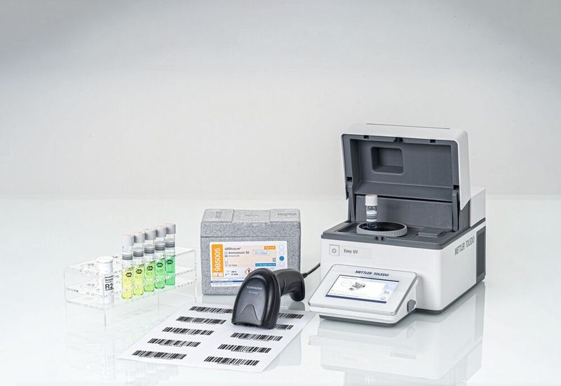Moderne Messtechnik trifft auf exzellente Analysetools: Das kompakte und leistungsstarke Easy-Plus UV/VIS-Spektralphotometer von Mettler Toledo kann nun mit den  Nanocolor-Testkits von Macherey-Nagel bestückt werden.  (Bild: Mettler Toledo)