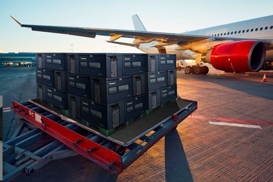 Für seine Vixell-Modelle, die jetzt auch in Europa erhältlich sind, bietet Panasonic zusätzliche Liefer- und Abholrouten sowie Reinigungsdienste für internationale Sendungen an.(Bild:  Panasonic)