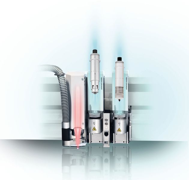 Weil die Eurolaser-Systeme modular aufgebaut sind, können die Anwender zusätzlich bis zu zwei mechanische Werkzeuge parallel zum Laser nutzen. (Eurolaser)