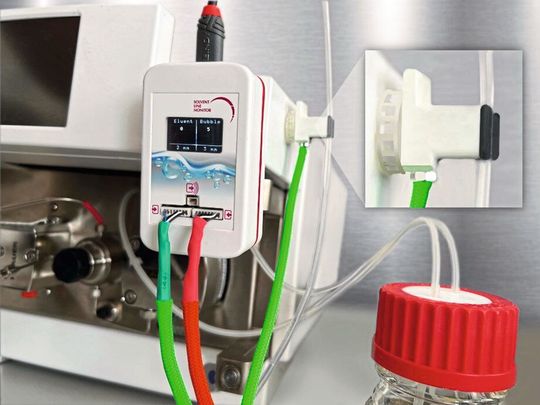 6 Um das Problem der ungelösten Gasblasen in der Lösungsmittelzufuhr zu Flüssigchromatographie- und Flow-Chemie-Systemen zu lösen, hat Testa Analytical den Solvent Line Monitor entwickelt.(Bild:  Testa Analytical Solutions)