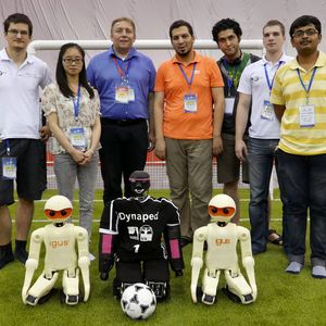 Das Team „Nim Bro“ der Universität Bonn konnte in Kooperation mit Igus den Sieg des ersten Robocup Design Award feiern.