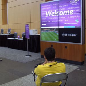 Auch im Konferenzzentrum wurden die Monitore zur Finalspiel-Übertragung genutzt.