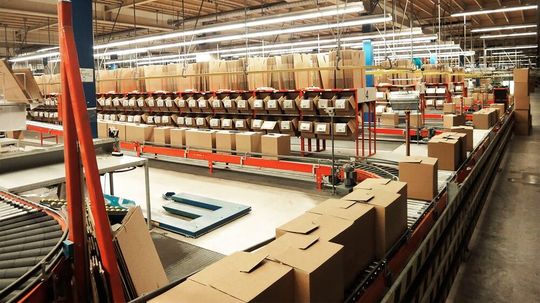 Logivest berichtet in seinem jährlichen Bericht zum Neubauvolumen über die entsprechende Entwicklung der verschiedenen Branchen.(Bild:  Logivest)