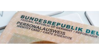 Identität nachweisen – per Personalausweis oder ID-Wallet (© mhp - stock.adobe.com)