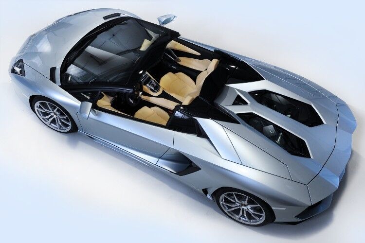 Der V12 leistet 515 kW/700 PS. (Lamborghini)