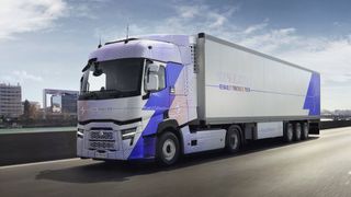 Der Renault T E-Tech ist mit bis zu 44 Tonnen zulässigem Gesamtgewicht für den regionalen Fernverkehr gedacht. (Bild: Autoren-Union Mobilität/Renault Trucks)
