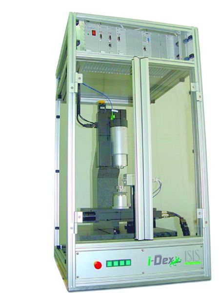Bild 4: Kompaktes Tischmessgerät der Serie i-Dex t, dessen integrierte Sensoren beispielsweise von Stents und Kanülen Innen- und Außendurchmesser sowie Wandstärken im 100-nm-Bereich messen. Bild: Isis Sentronics (Archiv: Vogel Business Media)