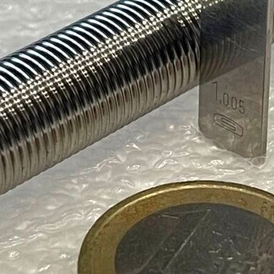 Klein, aber für anspruchsvolle Anwendungen: KSK zeigt, dass der Durchmesser von Kugelgewindetrieben nichts aussagt über die Belastbarkeit. (Bild: Arkero)