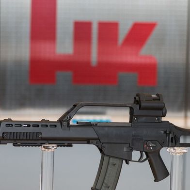Fette Zeiten! Die Baden-Württemberger Waffenschmiede – und gleichzeitig Deutschlands größte, in Sachen Handfeuerwaffen für Behörden und Militär – Heckler & Koch (HK), erfreut sich nach Jahren am Existenzminimum an einem kaum geahnten Geschäftserfolg. (Bild: Heckler & Koch)