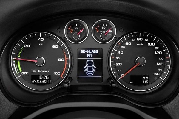 Audi präsentiert den Plug-In-Hybrid A3 e-tron auf dem Genfer Automobilsalon 2013 (Bild: Audi)