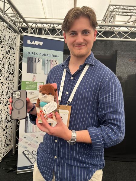 Luca Szumics von Herweck hat die LAUT-Produkte mit viel Herzblut den Besuchern nahe gebracht. (Bild: Vogel IT-Medien GmbH)