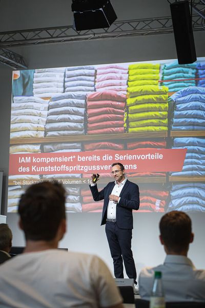 Steckverbinderkongress 2023 Tag 2: Kongress mit Trendthemen von PCF über DC-Steckverbinder, Hybridsteckverbinder, Qualifizierung, Single Pair Ethernet, Hands-on Workshops bis zu 3D-Druck und Konfektionierung. (Bild: Stefan Bausewein)