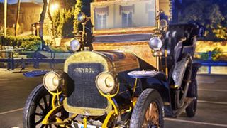 100 Jahre Philips-Autolicht: Schon der Reyrol aus dem Jahr 1909 war mit holländischer Lichttechnik ausgerüstet. (Foto: Philips)