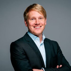 Dr. Christoph Hardt, Co-Founder und CEO von Comatch, erklärt die Vorteile von Flash Organisations und wie sie die Zukunft der Arbeit verändern werden.