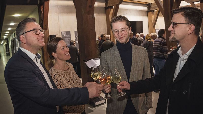 ..und geselliges Beisammensein – so verbrachten die Kfz-Sachverständigen den Abend. (Bild: Stefan Bausewein)