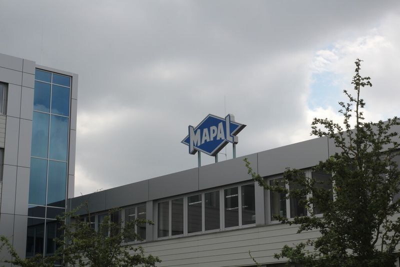 Im Anschluss an den Mapal Dialog am 16. und 17. Juni lud das Unternehmen zur Pressekonferenz, in der neben Fachvorträgen zu neuen Technologien und Verfahren eine Werkzeugvorführung zu bestaunen war. (Bild: Sonnenberg)