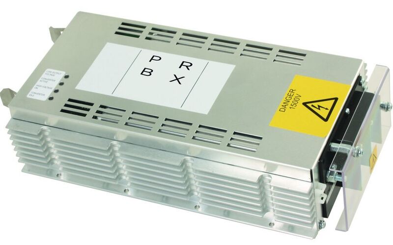 Abb. 2: Low-Battery-Voltage-Starter versorgen sich aus der Oberleitungsspannung und sorgen für eine stabile Versorgungsspannung. Eine starke Isolierung und höchste Sicherheitsanforderungen müssen bei dem Design berücksichtigt werden. (PRBX)