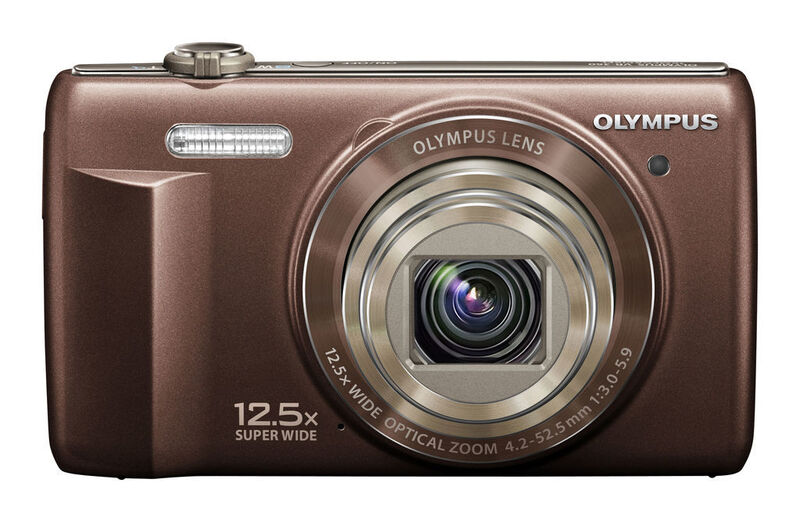Ein edles Metallgehäuse und ein Haltegriff sind die optischen Merkmale der Olympus-Kamera VR360. (Olympus)