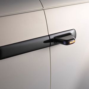 Ob beispielsweise diese Digitalkamera als Seitenspiegel-Ersatz auch im Serienmodell zu finden sein werden, bleibt wie vieles anderes noch ungewiss.(Bild:  Honda)