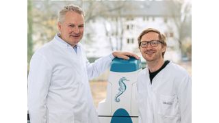 Sie untersuchten das Feintuning der Makrophagen: Prof. Dr. Eicke Latz (l.) und Mario Lauterbach vom Institut für Angeborene Immunität der Universität Bonn. (Rolf Müller/UKB)