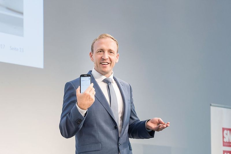 Das InnovationsForum war ein gelungenes Zusammentreffen der Automationsbranche. Durch die Gespräche ergaben sich interessante Ideen, Projekte und neue Kontakte. Christian Landis, Geschäftsführer Schmalz (Thomas Entzeroth)