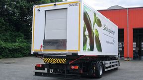 Das Cargo-Tor CT-39 von Novoferm eignet sich insbesondere für Frischdienste und bietet zahlreiche Ausstattungsoptionen für unterschiedliche Einsatzbereiche. (Bild: Novoferm)