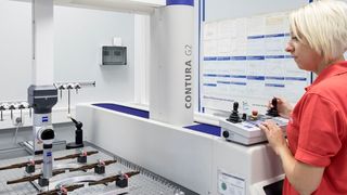 Weiss Kunststoffverarbeitung in Illertissen erfüllt jetzt auch die Qualitätsanforderungen der IATF 6949, wie der Geschäftsführende Gesellschafter Jürgen Weiß informiert. (Weiss)