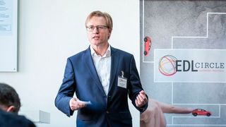 Mailen Sie uns Ihre kreativen Ideen, wie die Industrie den Gesundheitssektor in der Coronakrise unterstützen kann, Claus-Peter Köth, Chefredakteur von »Automobil Industrie«. (Stefan Bausewein)