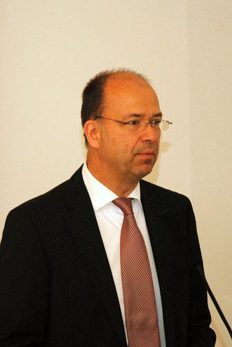 ZDK-Hauptgeschäftsführer Axel Koblitz: „Individuelle Mobilität ist unverzichtbarer Bestandteil unserer modernen Gesellschaft. Das Automobil und ein intaktes Strassennetz sind wiederum unverzichtbare Voraussetzungen individueller Mobilität.“ (Foto: Baeuchle)