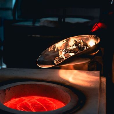 A project at Montan University Leoben aims to develop a new processing method to produce new coffee capsules from used aluminum coffee capsules. (Image:MUL)