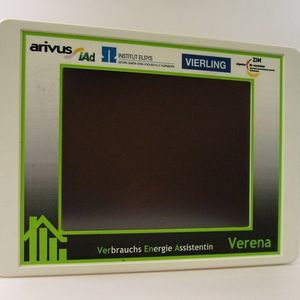 Hardware-Entwicklung bei Vierling: Vierling erstellte Layout und Design der Elektronik, übernahm Auswahl und Integration der Komponenten und fertigte die Prototypen von Verena.