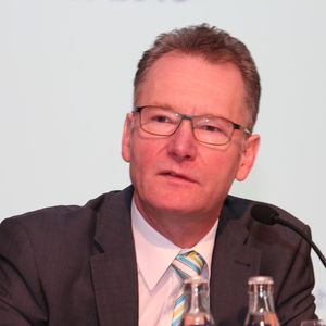 „Die positiven Erwartungen der Hauptabnehmerbranche Maschinen- und Anlagenbau lassen für 2014 Gutes hoffen“, sagt Roland Bent, Mitglied des Vorstands des ZVEI-Fachverbands Automation und Geschäftsführer der Phoenix Contact GmbH & Co KG in Blomberg.