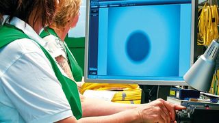 Der Glasfaserspezialist LWL-Sachsenkabel gehört seit Ende Februar der Amphenon Corporation. Das US-Unternehmen habe das selbst eingeleitet, um seinen Glasfasersektor auszubauen. (LWL-Sachsenkabel)