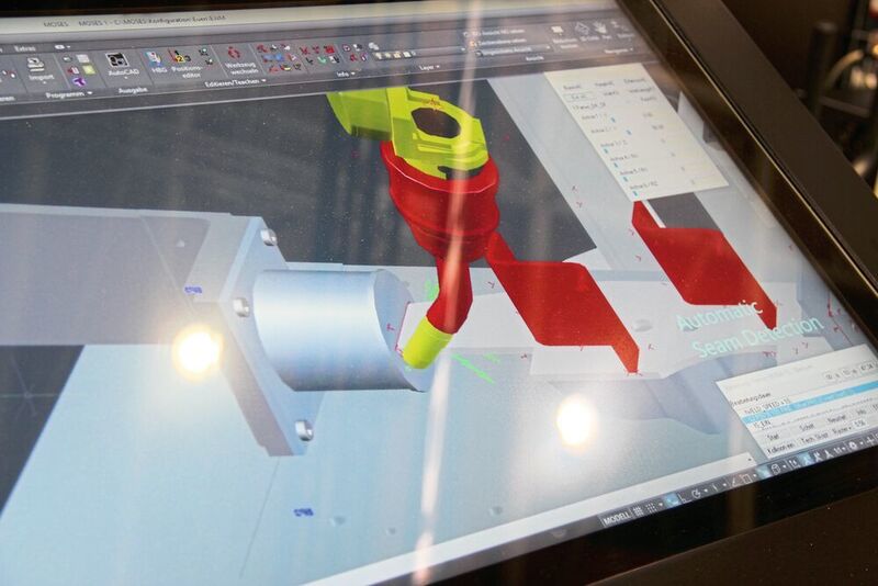 Kleiner Rundumblick am Stand von EMW auf der Euroblech 2018...Der Schwerpunkt liegt unter anderem auf Industrie 4.0 und Automatisierung. Letzteres jetzt durch die Kooperation mit der H.Euen GmbH. (Königsreuther)