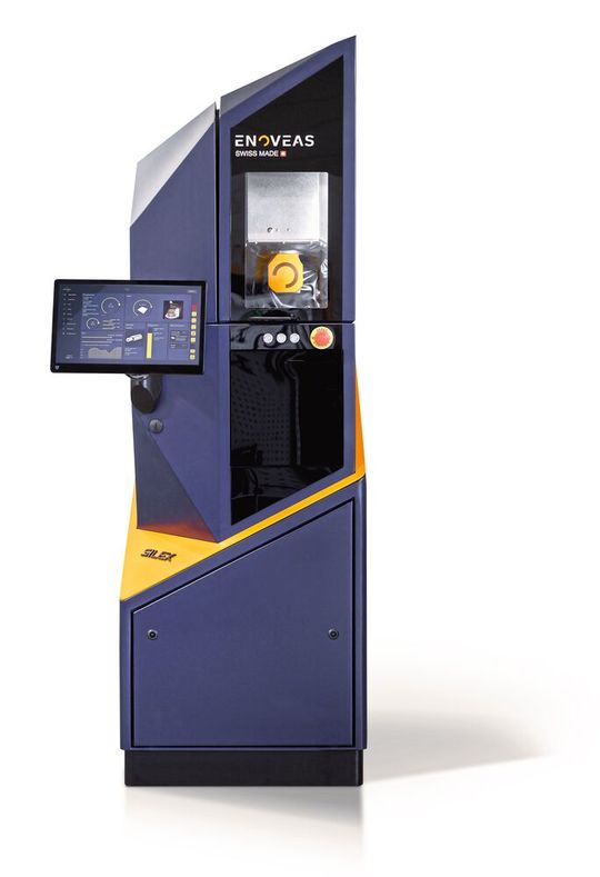Mit erhöhter Produktionsgeschwindigkeit, hoher Präzision, kleiner Stellfläche, maximaler Flexibilität und minimalem Energieverbrauch stellt Silex ein disruptives Konzept in der Welt der 5-Achsen-CNC-Maschinen dar. Mit erhöhter Produktionsgeschwindigkeit, hoher Präzision, kleiner Stellfläche, maximaler Flexibilität und minimalem Energieverbrauch stellt Silex ein disruptives Konzept in der Welt der 5-Achsen-CNC-Maschinen dar.