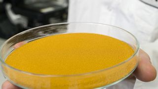 Mit innovativen Eisenoxiden wollen Lanxess und Ibu-tec die elektrochemische Eigenschaften, z. B. die Energiedichte der LFP-Batterien sowie die Ladegeschwindigkeit und die Zahl der Ladezyklen optimieren. (Bild: Lanxess)