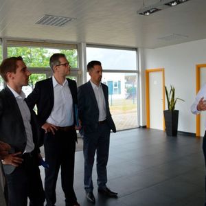 (Achter / »kfz-betrieb«)