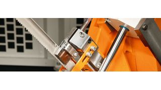 Die exakte Bandführung sorgt für ±0,1 mm Genauigkeit pro 100 mm Höhe der gesägten Abschnitte.  (KASTO Maschinenbau GmbH & Co. KG)