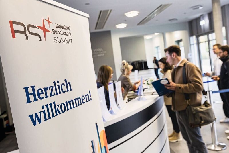 Die Premiere des Industrial Benchmark Summit fand am 15. Oktober 2025 in Würzburg statt. (Bild: Stefan Bausewein)