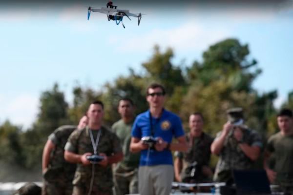 US-Armee und Marines entwickeln gemeinsam ein System, mit dem sich Drohnen auf einem 3D-Drucker bedarfsgerecht binnen 24 Stunden herstellen lassen.  (Bild: David McNally, army.mil)