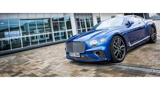 Der neue Bentley Continental GT fällt vor allem durch seine Formensprache auf. (Stefan Bausewein)