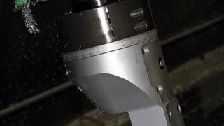 Präzise Bauteilfertigung im Flugzeugbau erfordert verlässliche Daten: TDM-Software sorgt für prozesssichere Werkzeug- und Fertigungsdaten. (Bild: Alenia)